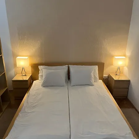 City Center Apartment Budapest View Optional Garage Apartament