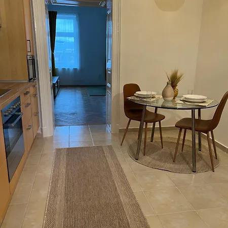 דירה City Center Apartment Budapest View Optional Garage *