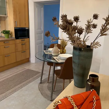 City Center Apartment Budapest View Optional Garage